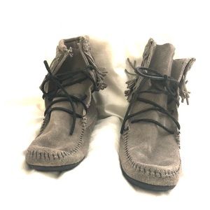 Minnet Tonia boots! Worn once!